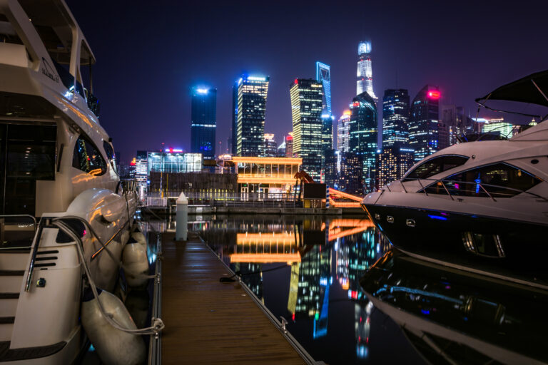 Top 7 Reasons to Rent a Yacht in Dubai for Your Next Event
