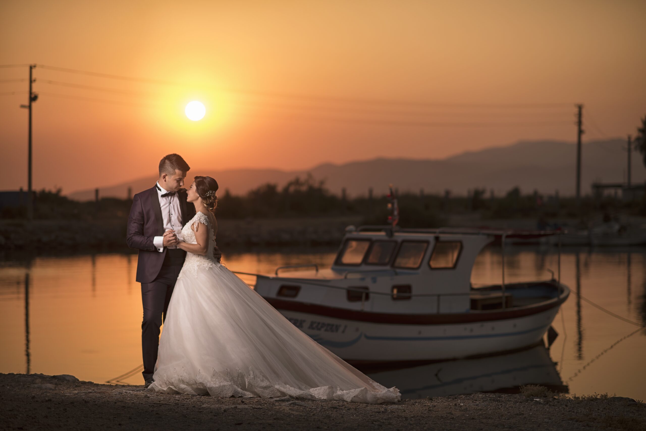 Supernova Yachts: Creating Magical Moments for Your Pre-Wedding Shoot