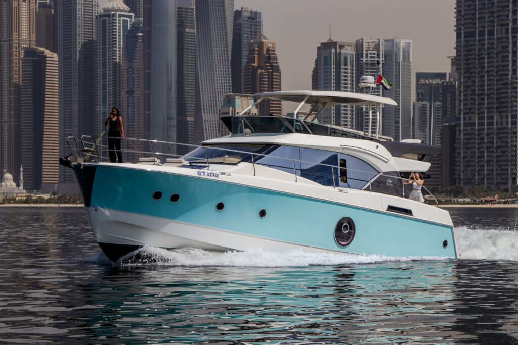 Luxury Yacht Rentals Dubai