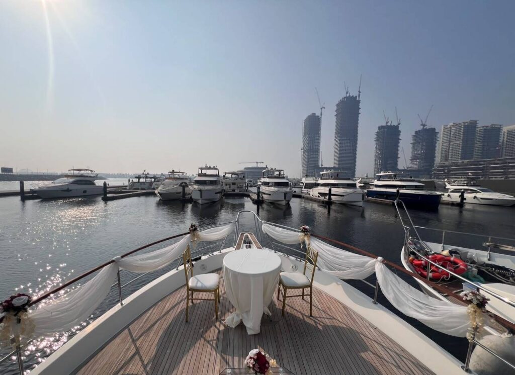 yacht in Dubai Marina JBR Beach